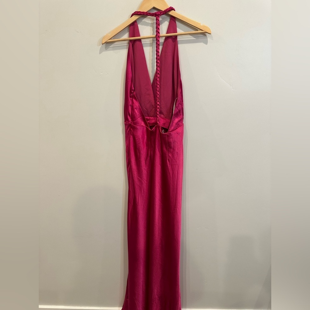 Elliatt Fuchsia Halter-Back Maxi Dress - Picture 5 of 8